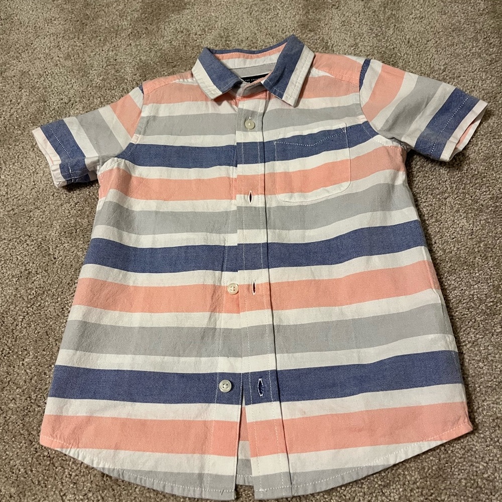 Boy’s Children’s Place button down shirt. 5t. White with pink and blue stripes.